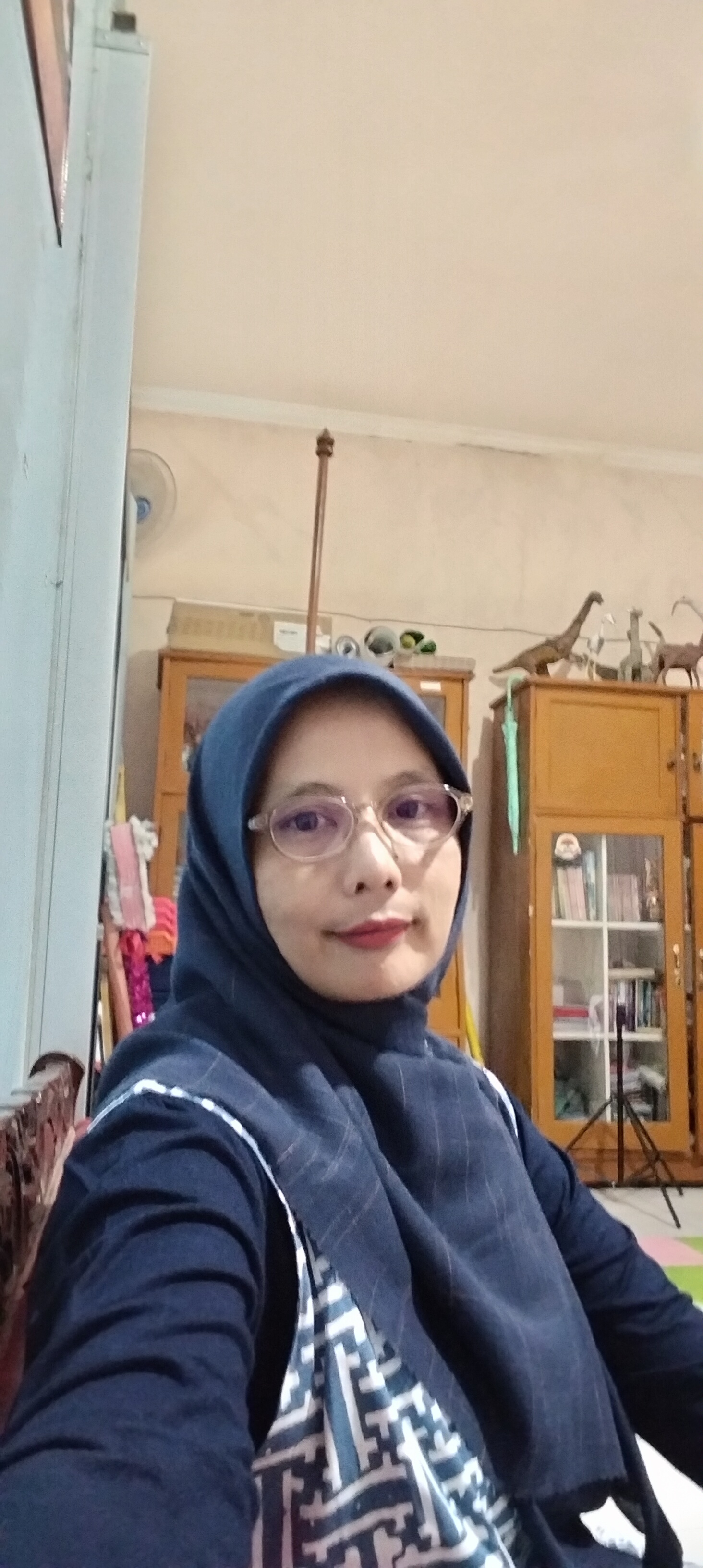 DIAH TRI SULISTIOWATI, S.Pd